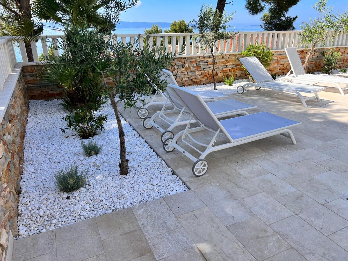 Luxury Beachfront Villa Carlisa Ciovo Bagian luar foto
