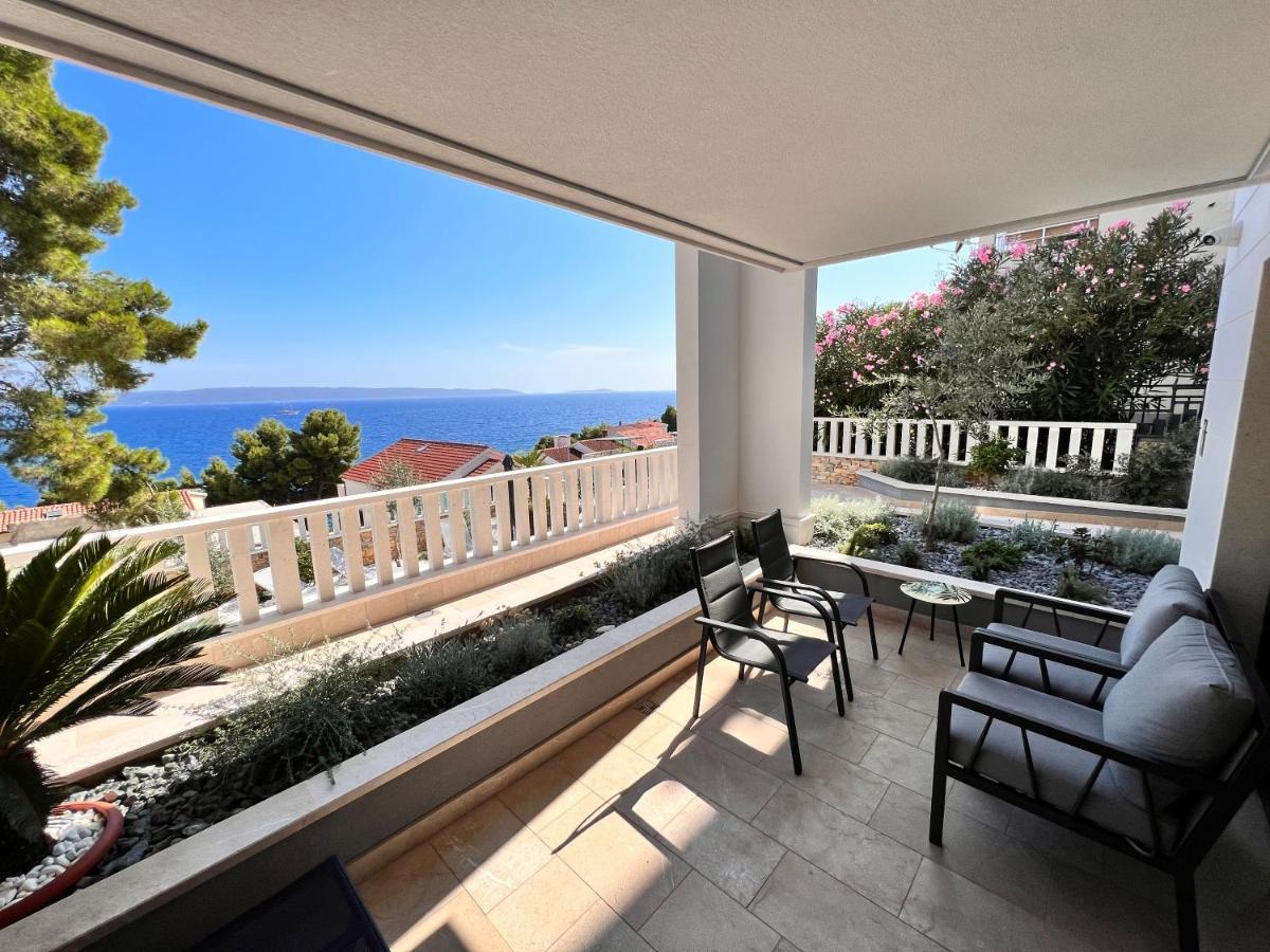 Luxury Beachfront Villa Carlisa Ciovo Bagian luar foto